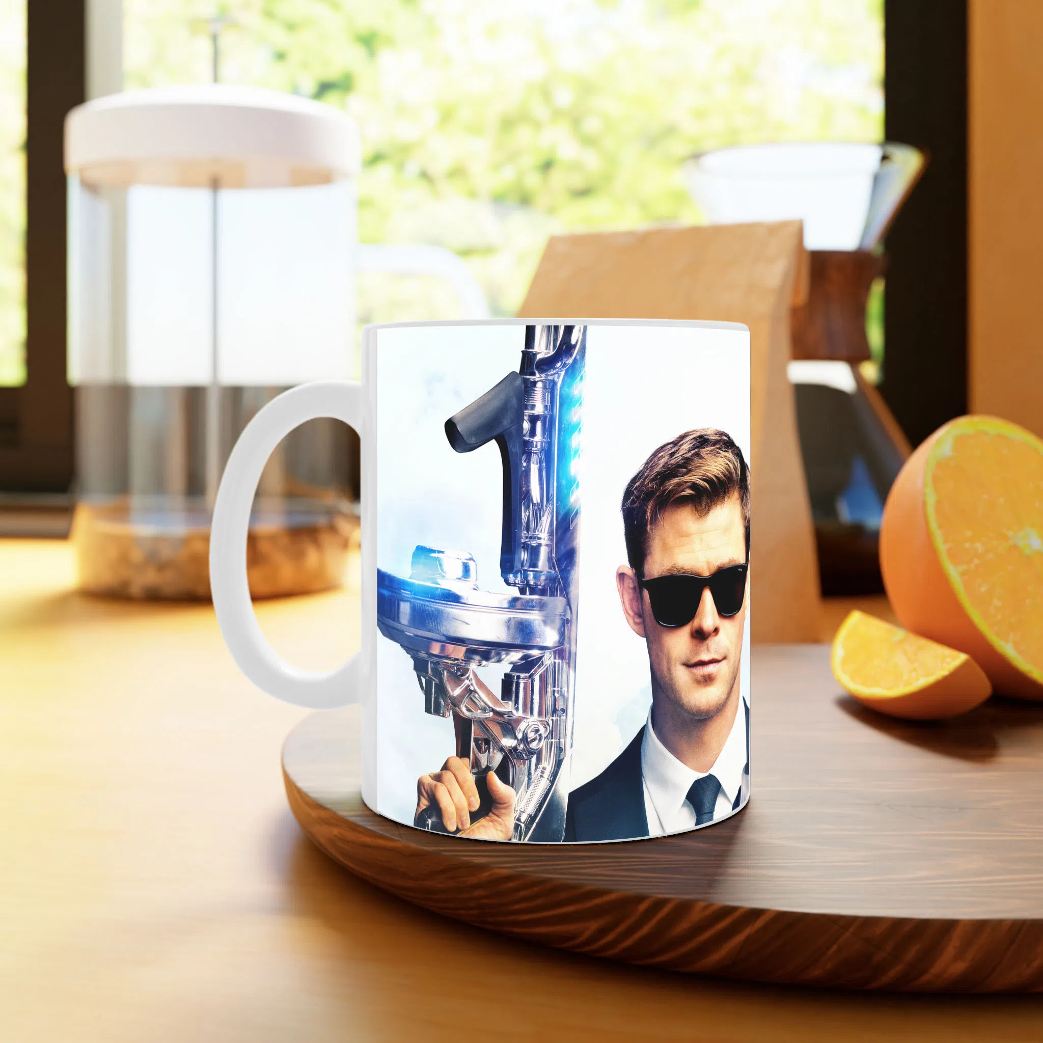 ماگ لیمینات طرح فیلم مردان سیاه پوش Men in Black International کد NM11962 — تصویر 2