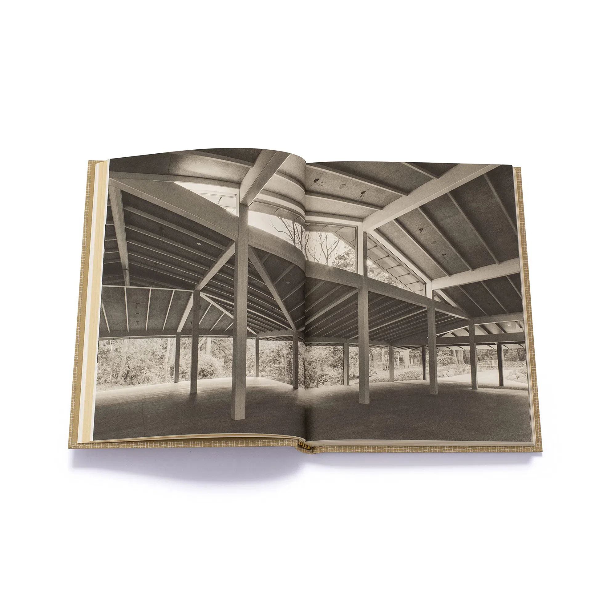 کتاب My Life as an Architect in Tokyo اثر Kengo Kuma انتشارات  تیمز و هادسون — تصویر 2