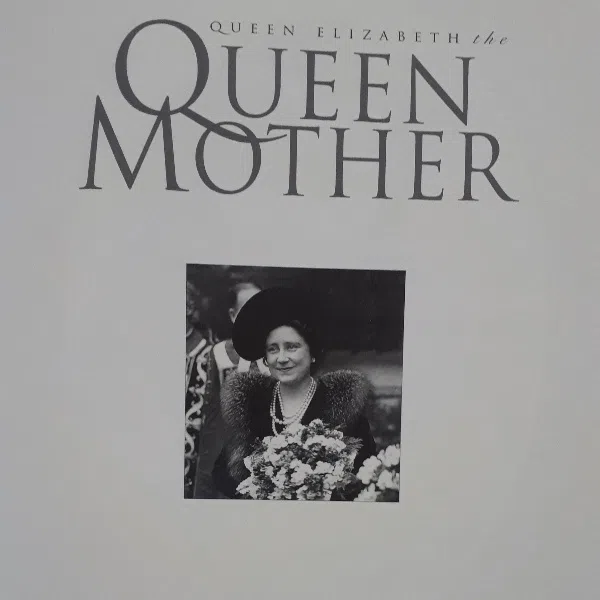 كتاب Queen Elizabeth the Queen Mother اثر AL-ANON انتشارات دیکی — تصویر 2