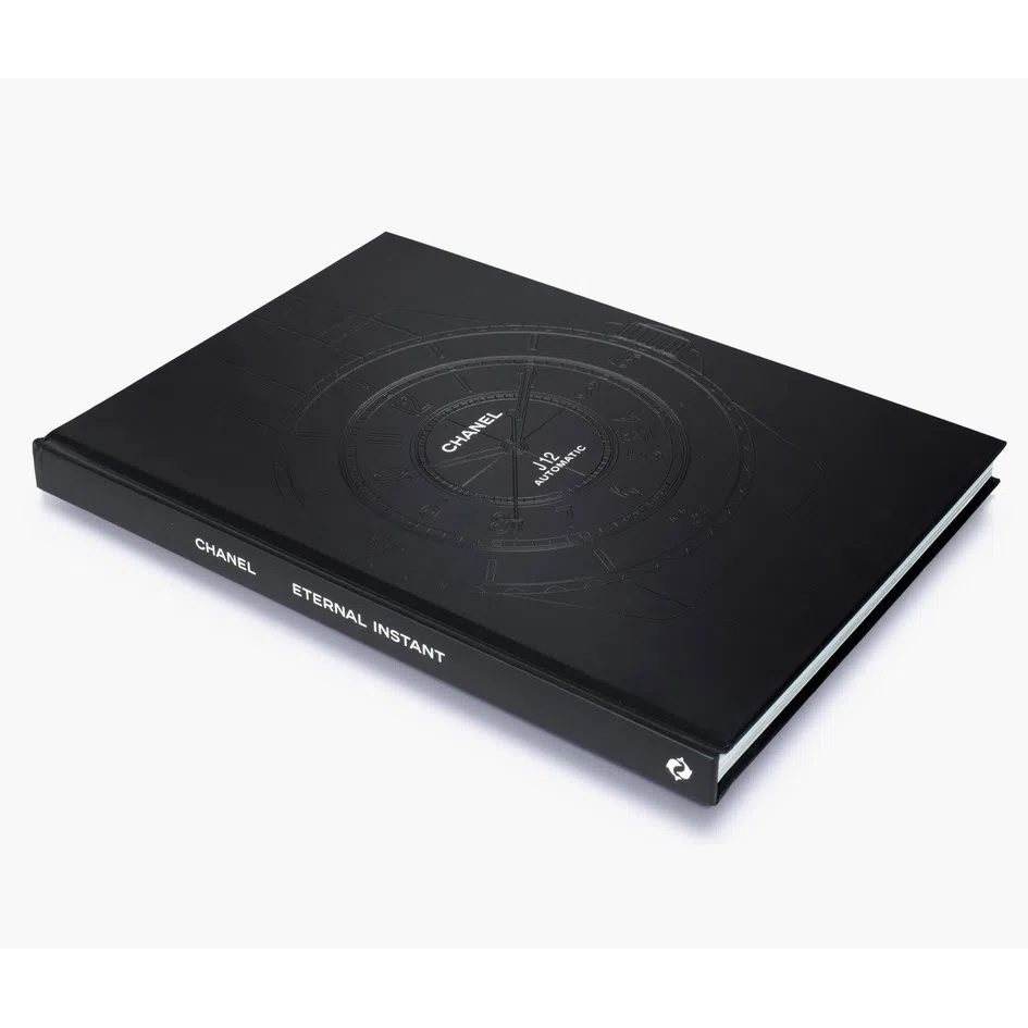 کتاب Chanel Eternal Instant اثر Nick Foulkes انتشارات تیمز و هادسون — تصویر 2