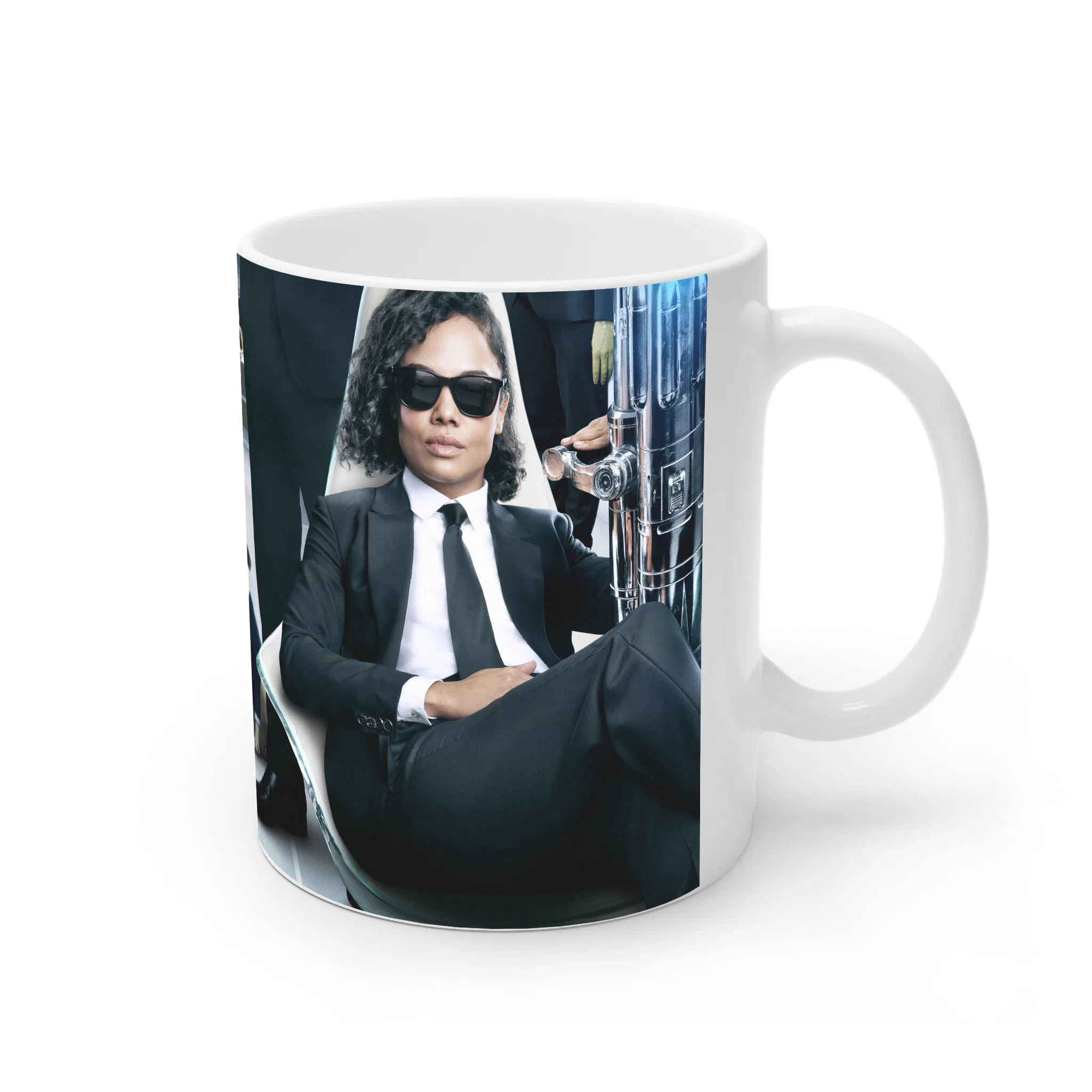 ماگ لیمینات طرح فیلم مردان سیاه پوش Men in Black International کد NM11963 — تصویر 2