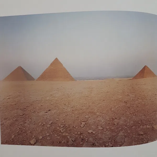 كتاب The Great Pyramids of Giza اثر جمعي از نويسندگان انتشارات VILO — تصویر 2