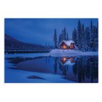 پوستر طرح کلبه جنگلی پوشیده از برف Forest House Covered in Snow مدل NV0796